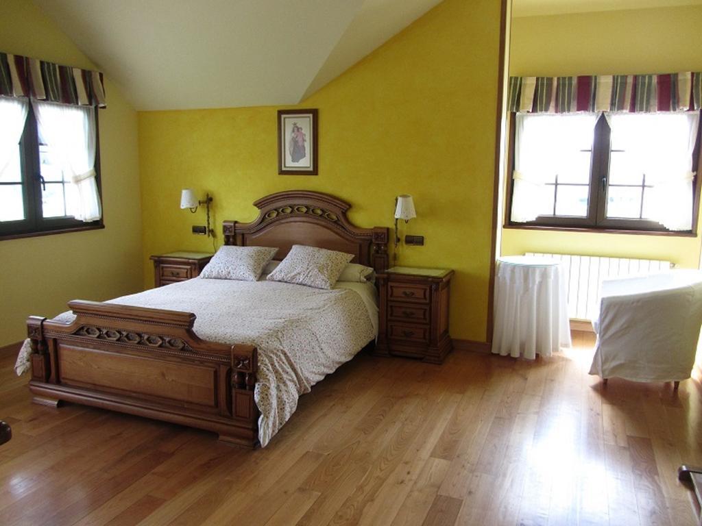 Vivienda Sampedri Villa ซันติยานาเดลมาร์ ห้อง รูปภาพ